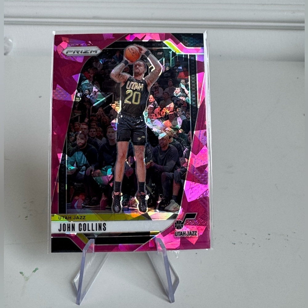 2024 2025 Panini Prizm John Collins Pink Cracked Ice Prizm. Mint condition